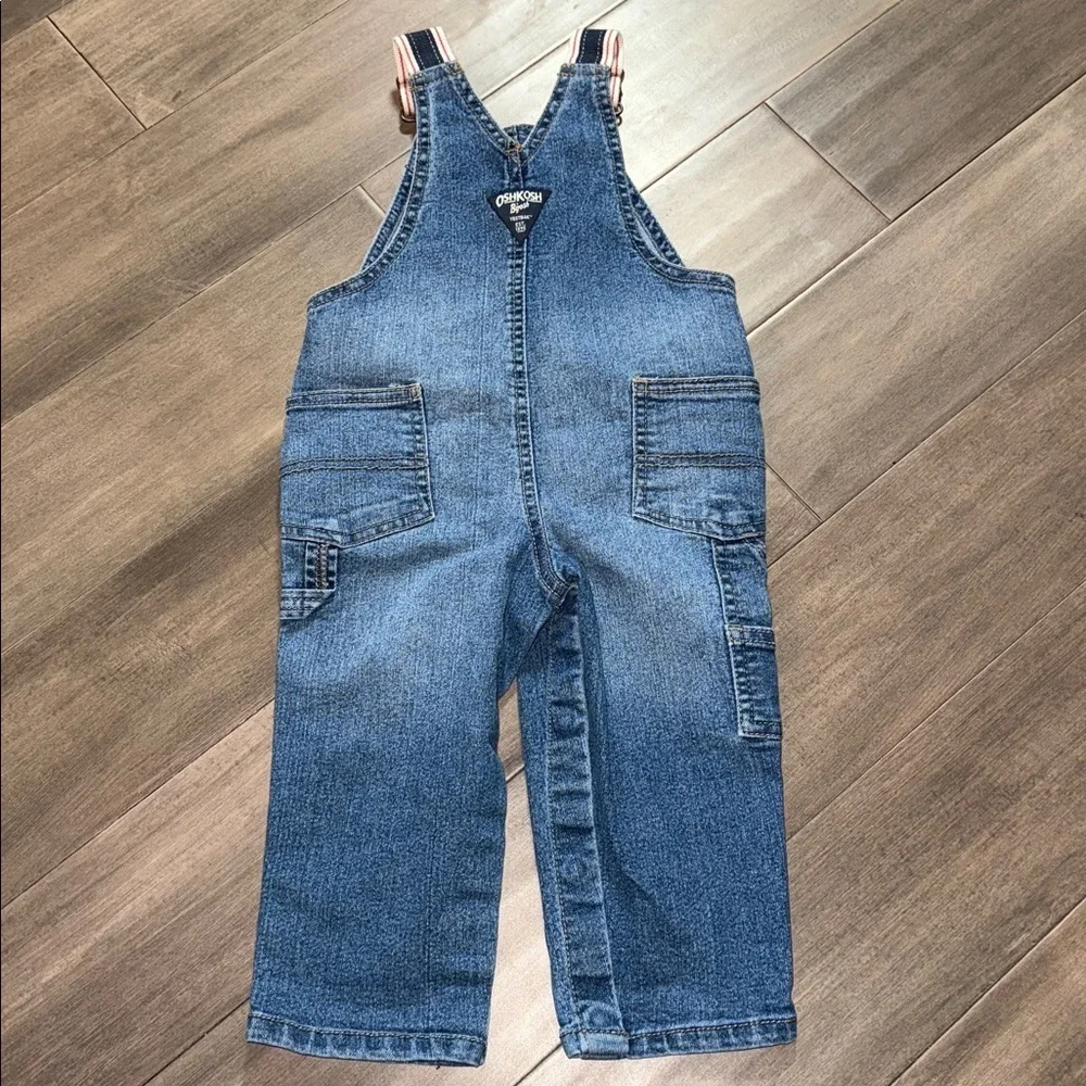 Osh Kosh B’gosh youth overalls SZ 18M